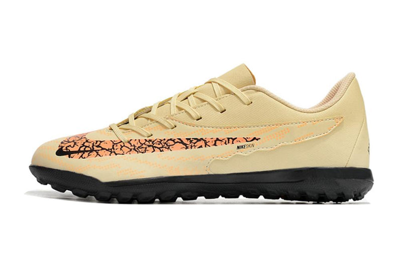 Chuteira Nike Phantom GX Club