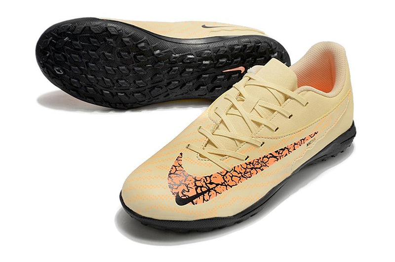 Chuteira Nike Phantom GX Club