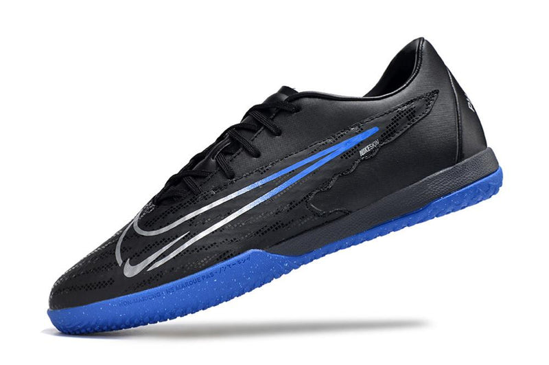Chuteira Futsal Nike Phantom GX Academy